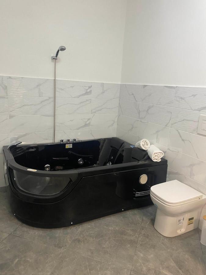 Suite Home Наполи Екстериор снимка