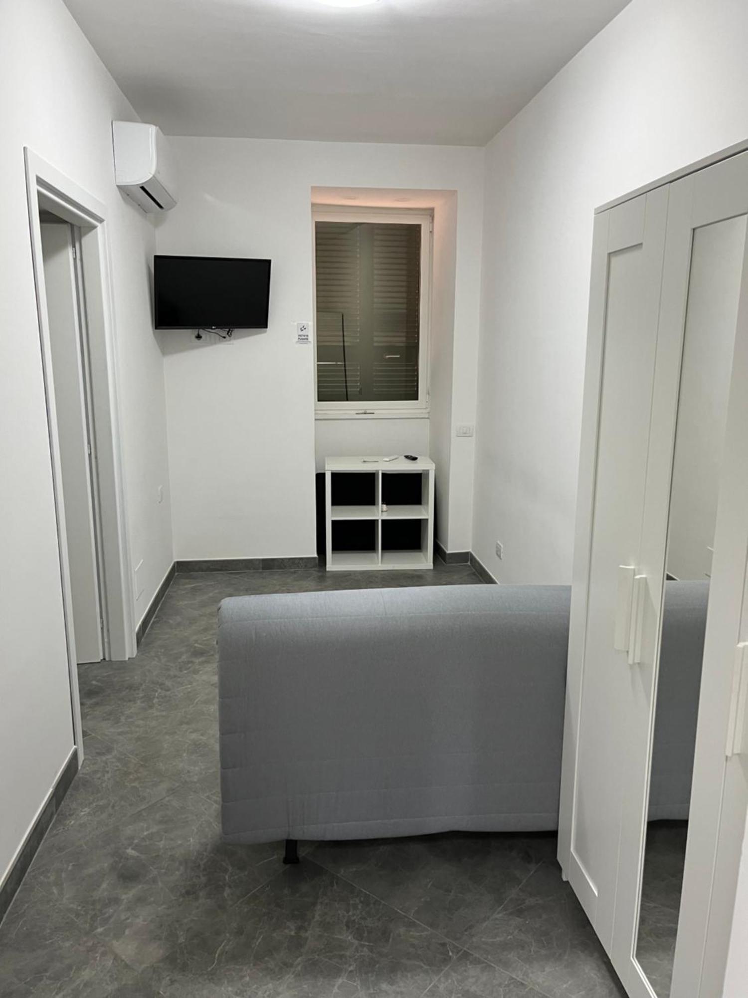 Suite Home Наполи Екстериор снимка