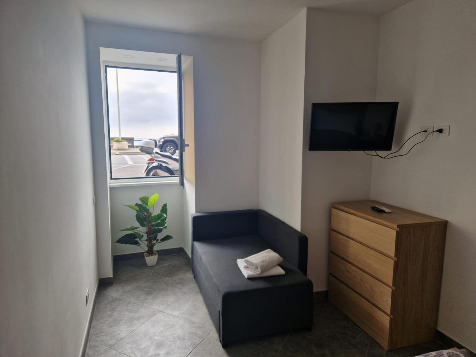 Suite Home Наполи Екстериор снимка