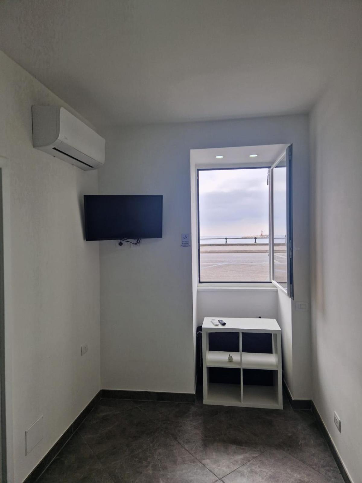 Suite Home Наполи Екстериор снимка