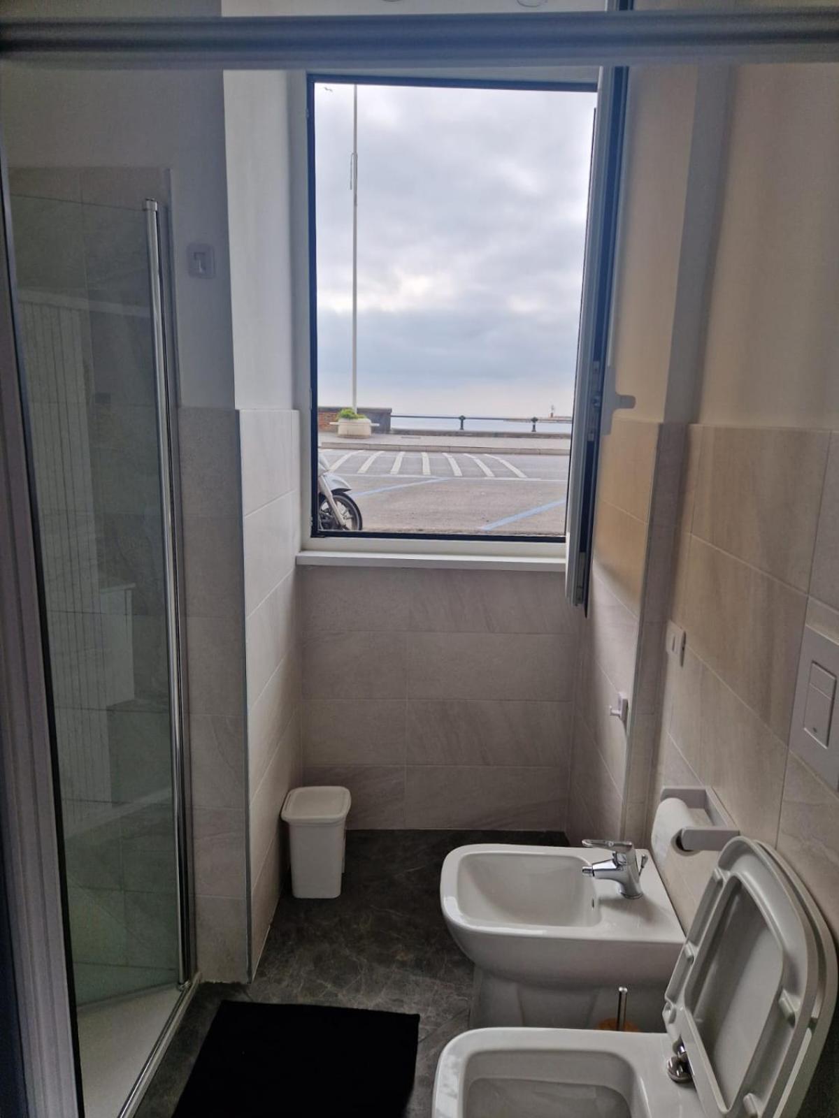Suite Home Наполи Екстериор снимка